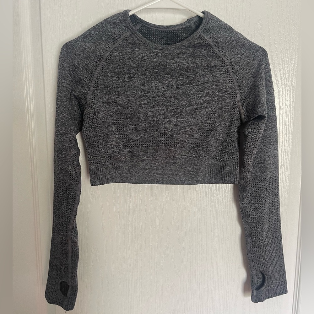 Gray Long Sleeve Women's Crop Top